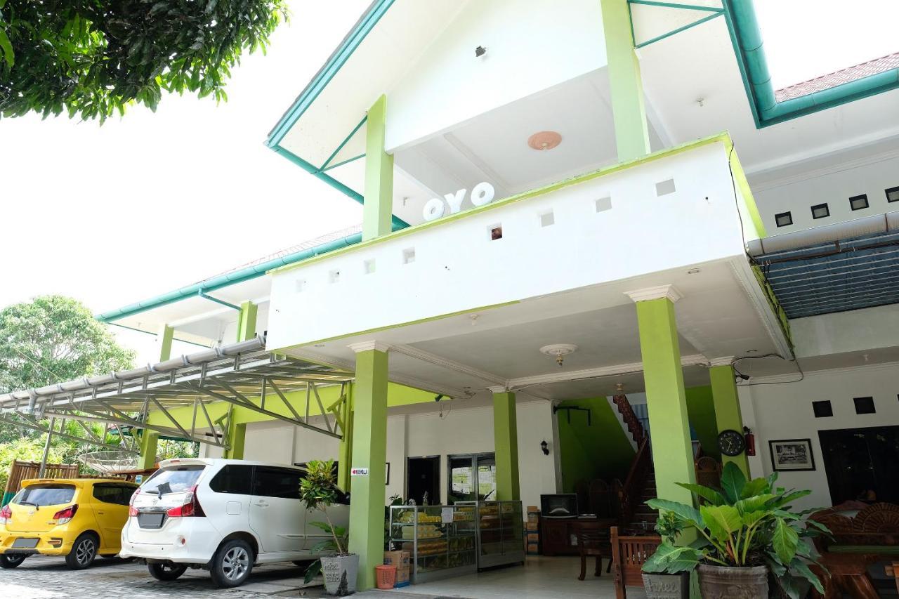 Oyo 2186 Esbe Hotel Syariah Tanjung Pandan Exterior foto