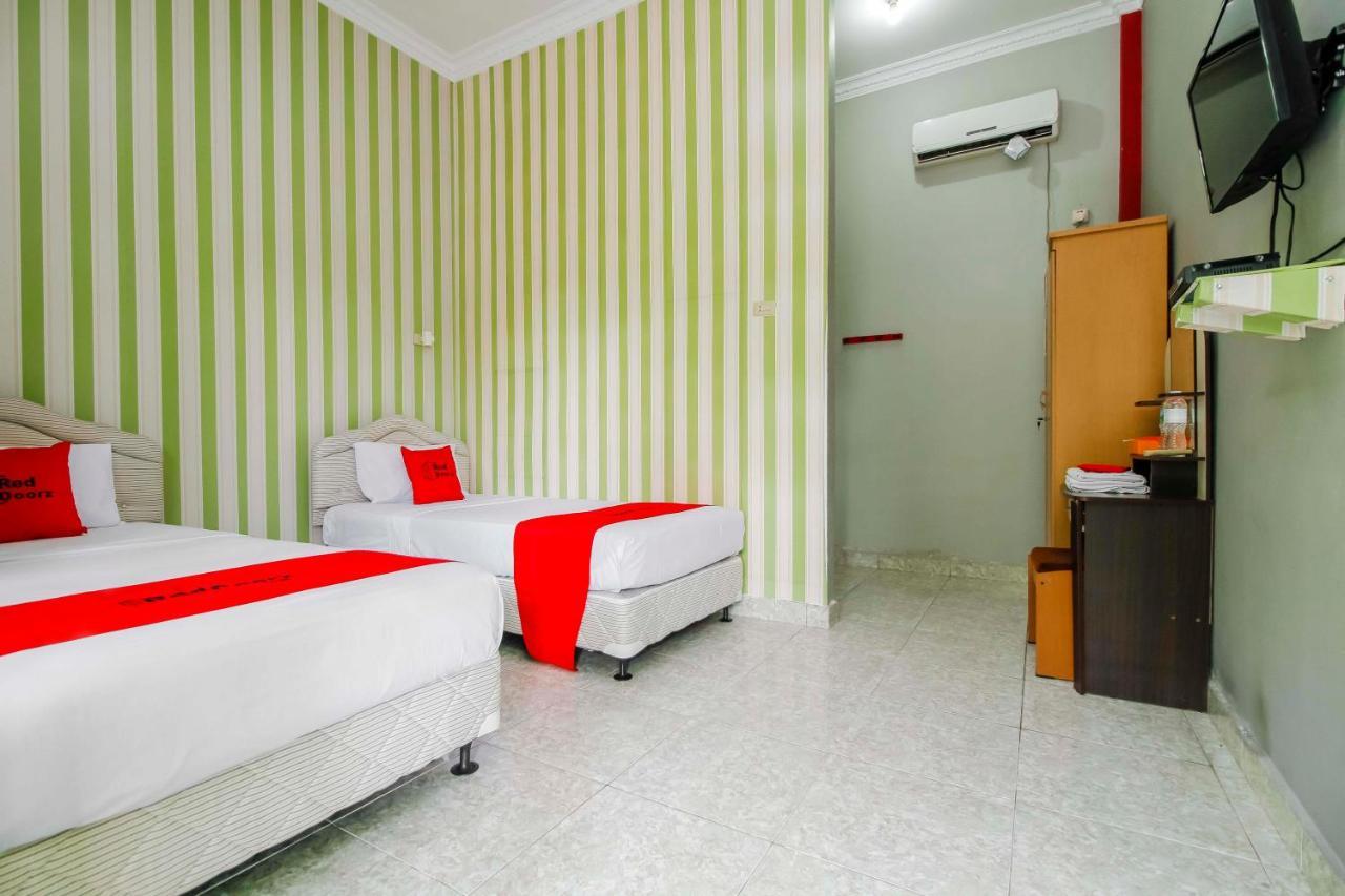 Oyo 2186 Esbe Hotel Syariah Tanjung Pandan Exterior foto