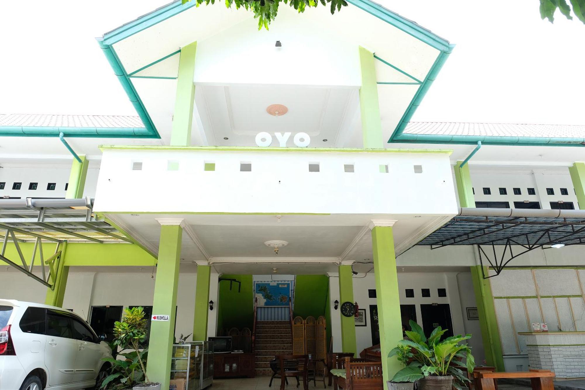 Oyo 2186 Esbe Hotel Syariah Tanjung Pandan Exterior foto