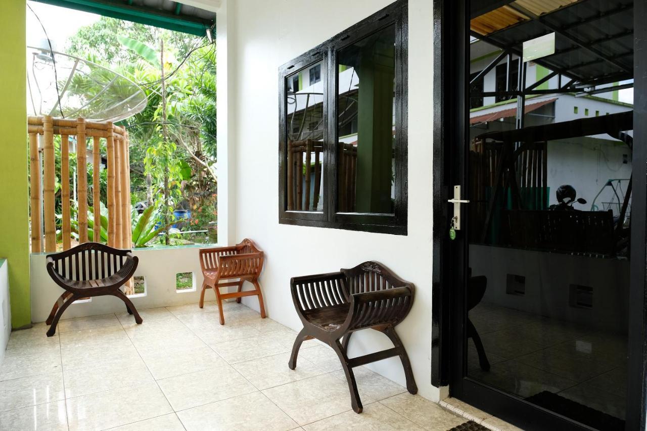 Oyo 2186 Esbe Hotel Syariah Tanjung Pandan Exterior foto